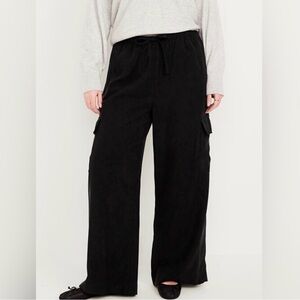 Old Navy size L petite wide leg cargo